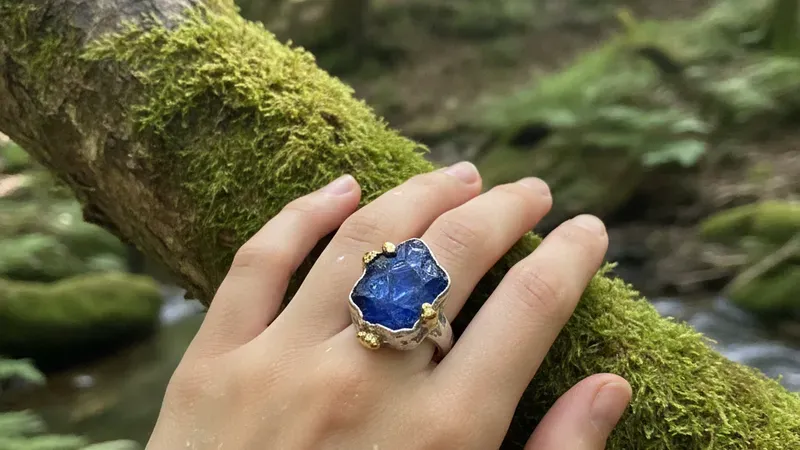 Bague saphir originale : guide pour choisir un modèle unique